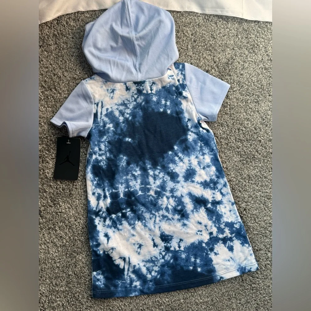 NWT Jordan Hooded Short Sleeve Dark Marina Blue and Yellow Casual Dress Size 3T